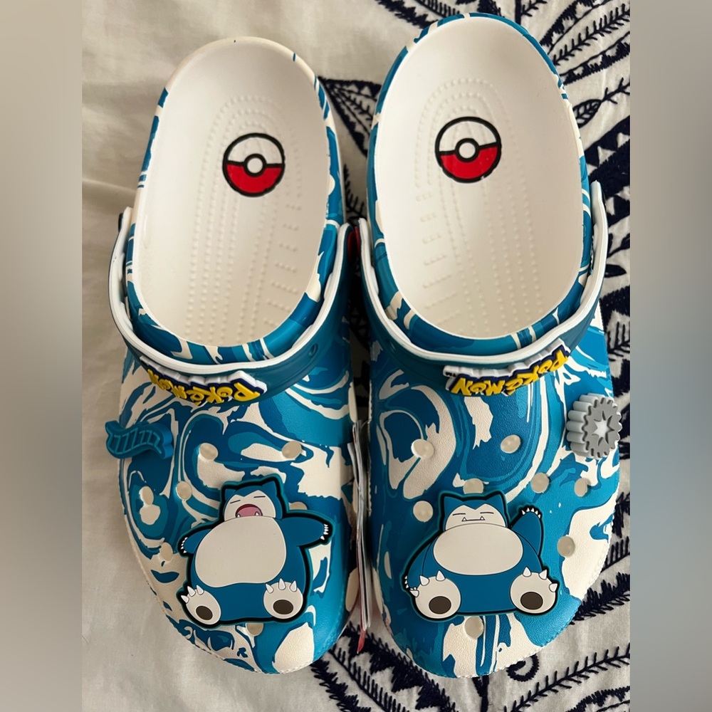 Crocs x Pokemon Snorlax Classic Clogs Size M11 Blue White Comfort Shoes NEW!